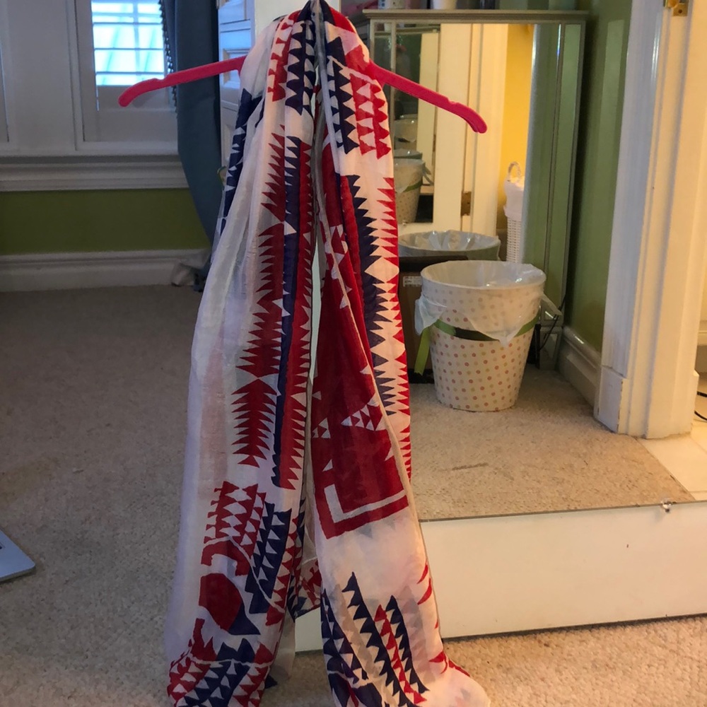 •Light Scarf•